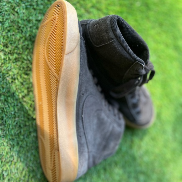 Brown Nike Blazer Mid '77 Suede Velvet size 9 - Picture 3 of 5